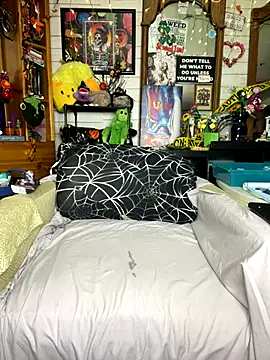 TrenaAnne online show from 30, 9, 2025