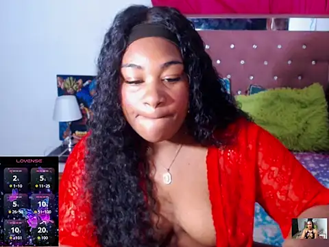 Snapshot of the_pearl199 chatting on 28, 4, 2026 the pearl199 online show from 28, 4, 2026