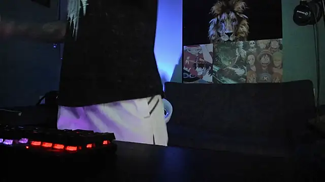 Snapshot of Sisoyalejo420 chatting on 15, 2, 2026 Sisoyalejo420 online show from 15, 2, 2026