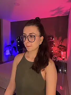 Snapshot of EmaSaenz chatting on 26, 2, 2026 EmaSaenz online show from 26, 2, 2026