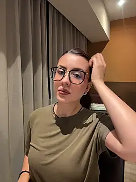 EmaSaenz online show from 27, 5, 2026