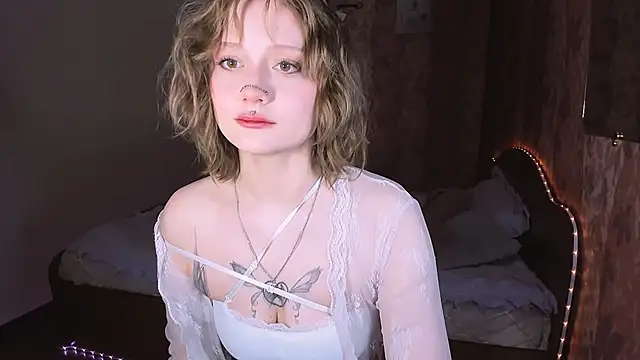 Snapshot of MariaMango chatting on 11, 4, 2026 MariaMango online show from 11, 4, 2026