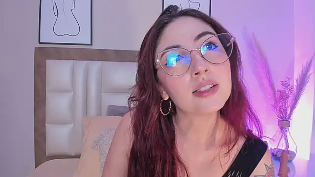 Emilywatsonn online show from 27, 9, 2025