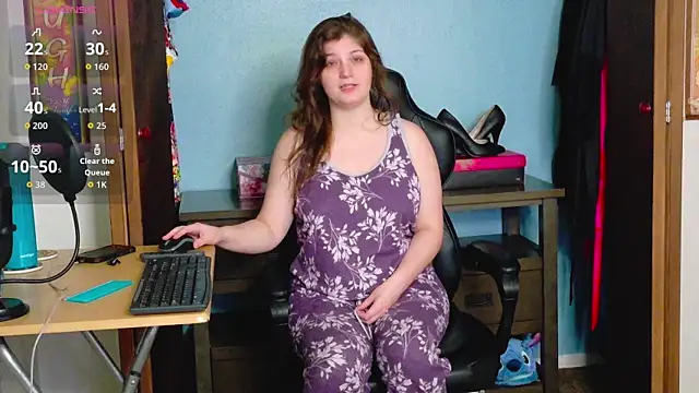 TreeJeanne online show from 12, 11, 2025