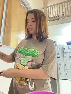 Lia sex69 online show from 25, 2, 2025