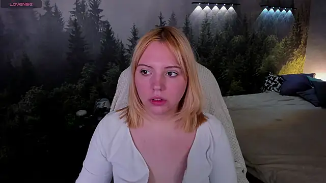 Stacy Luv online show from 14, 11, 2025