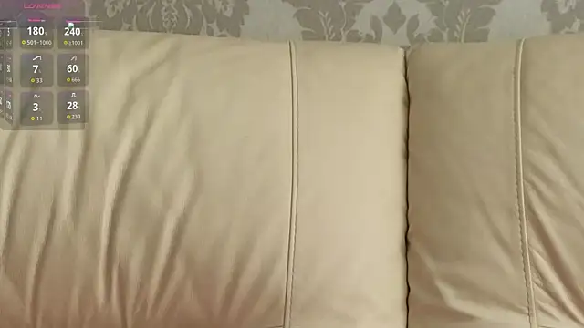 Snapshot of hannah_lourens chatting on 25, 4, 2026 hannah lourens online show from 25, 4, 2026