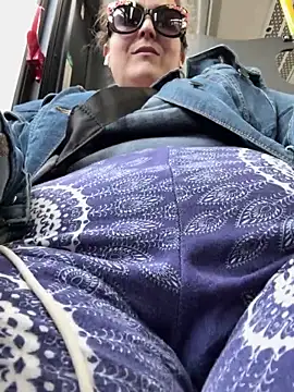 sylviahhh online show from 1, 6, 2026