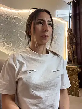  Emma Valka online show from 11, 11, 2025