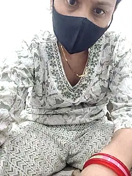 Snapshot of Aaradhya chatting on 3, 6, 2026 Aaradhya online show from 3, 6, 2026