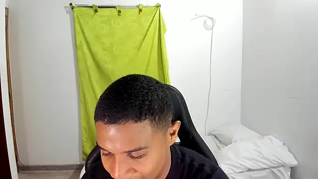 Snapshot of corzoethan chatting on 16, 7, 2026 corzoethan online show from 16, 7, 2026