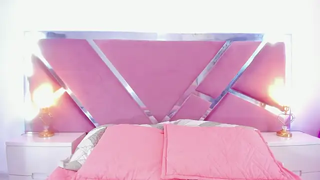 NinnaVous online show from 15, 1, 2025