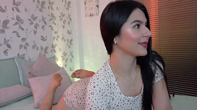 Snapshot of Nathaly-Lopez chatting on 12, 6, 2026 Nathaly-Lopez online show from 12, 6, 2026