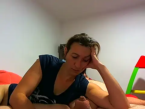 Snapshot of Kassandra_mike chatting on 4, 12, 2025 Kassandra mike online show from 4, 12, 2025
