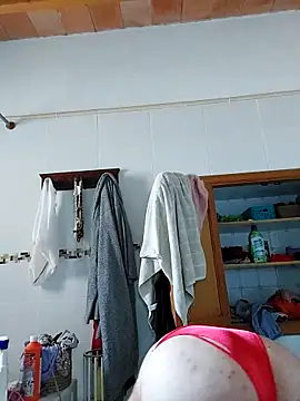 BecciDeluxe online show from 27, 9, 2025