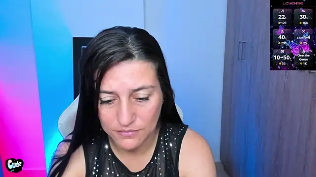 Saskyaa online show from 5, 10, 2025