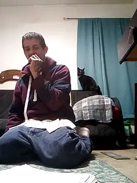 Snapshot of LongDickZee562 chatting on 9, 3, 2025 LongDickZee562 online show from 9, 3, 2025