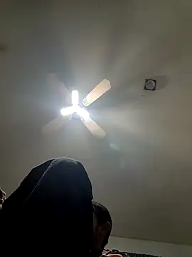 Snapshot of LongDickZee562 chatting on 16, 9, 2025 LongDickZee562 online show from 16, 9, 2025