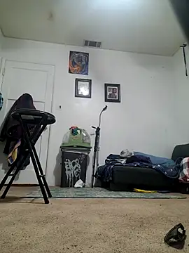 Snapshot of LongDickZee562 chatting on 18, 12, 2025 LongDickZee562 online show from 18, 12, 2025