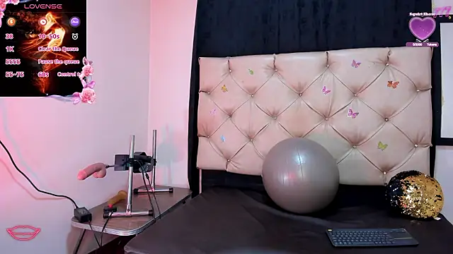 Snapshot of cleopatraa chatting on 4, 3, 2026 cleopatraa online show from 4, 3, 2026