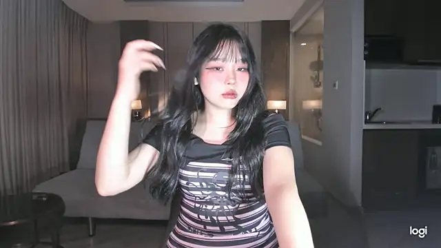 hee young11 online show from 21, 3, 2025