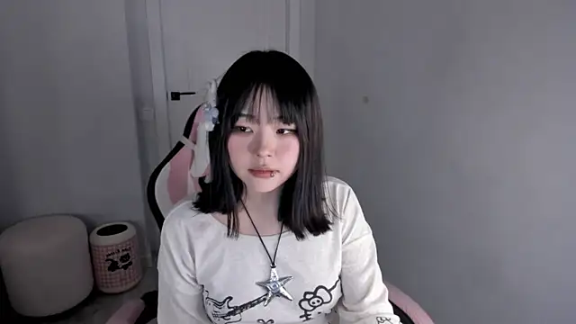 hee young11 online show from 26, 11, 2025