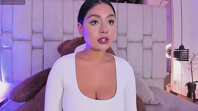 Snapshot of Kleverly_Manson1 chatting on 16, 4, 2026 Kleverly Manson1 online show from 16, 4, 2026