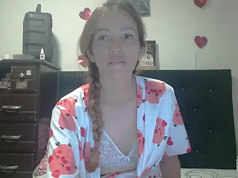 Snapshot of valerivegass chatting on 15, 10, 2025 valerivegass online show from 15, 10, 2025