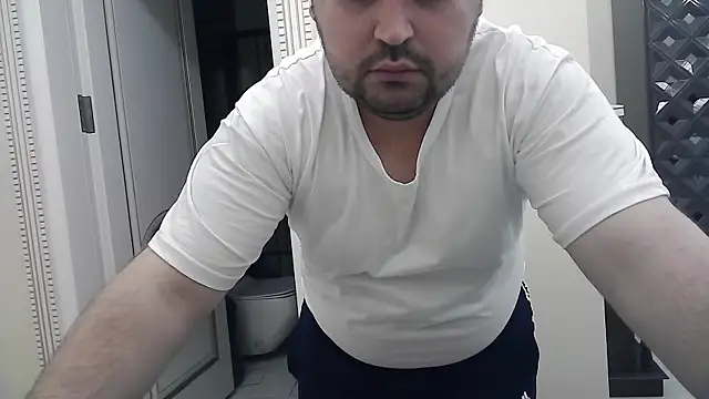 Snapshot of KIZLAZIMYaa chatting on 17, 12, 2024 KIZLAZIMYaa online show from 17, 12, 2024