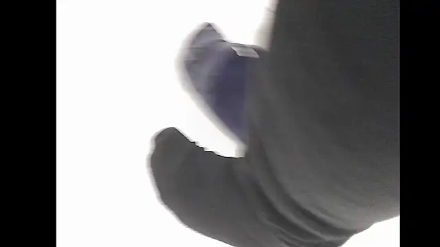 Snapshot of KIZLAZIMYaa chatting on 5, 11, 2025 KIZLAZIMYaa online show from 5, 11, 2025