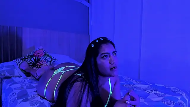 Snapshot of hannnasmith chatting on 24, 11, 2025 hannnasmith online show from 24, 11, 2025