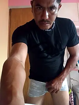 Snapshot of negro15cm17 chatting on 5, 10, 2025 negro15cm17 online show from 5, 10, 2025