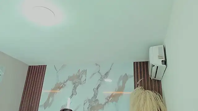 aidaadams online show from 10, 3, 2025