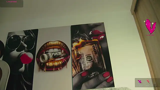 aidaadams online show from 30, 10, 2025