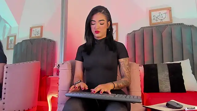 Snapshot of Scarleth6 chatting on 13, 2, 2025 Scarleth6 online show from 13, 2, 2025