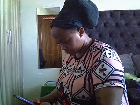 Snapshot of Brown_sexy chatting on 27, 3, 2026 Brown sexy online show from 27, 3, 2026