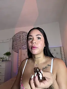 Snapshot of IsabelaVanegas_ chatting on 25, 9, 2025 IsabelaVanegas online show from 25, 9, 2025