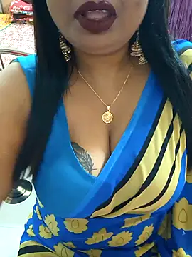 Snapshot of YR-SHIVANI chatting on 6, 1, 2025 YR-SHIVANI online show from 6, 1, 2025