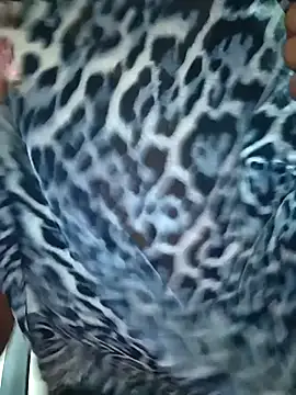 Snapshot of YR-SHIVANI chatting on 17, 11, 2025 YR-SHIVANI online show from 17, 11, 2025