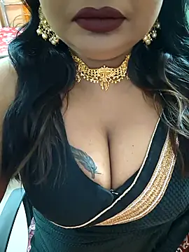 Snapshot of YR-SHIVANI chatting on 24, 11, 2025 YR-SHIVANI online show from 24, 11, 2025