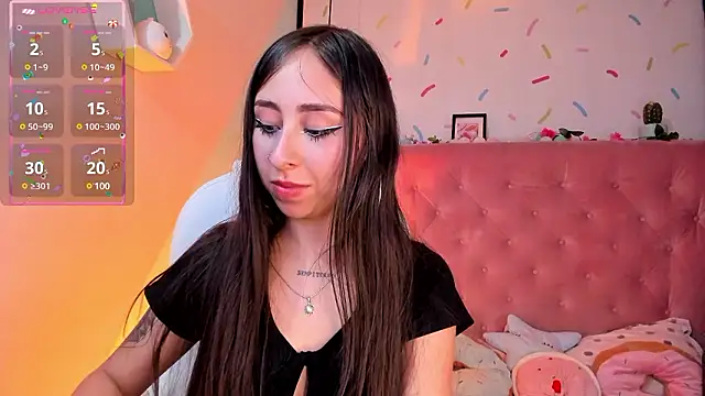 Snapshot of _cloe_martinez chatting on 6, 12, 2024 cloe martinez online show from 6, 12, 2024