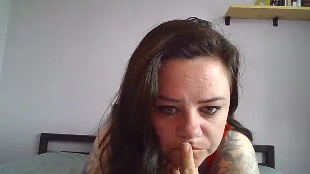 curvybrat93 online show from 21, 7, 2026
