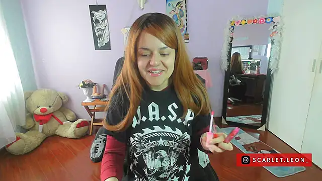 Scarletleon77 online show from 12, 3, 2025