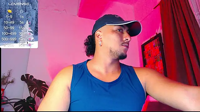 Snapshot of yosoy_enzo2020 chatting on 24, 12, 2024 yosoy enzo2020 online show from 24, 12, 2024