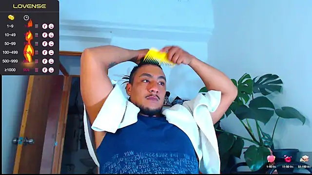 Snapshot of yosoy_enzo2020 chatting on 13, 1, 2025 yosoy enzo2020 online show from 13, 1, 2025