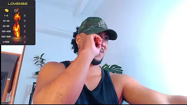 Snapshot of yosoy_enzo2020 chatting on 17, 1, 2025 yosoy enzo2020 online show from 17, 1, 2025