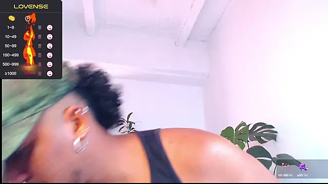 Snapshot of yosoy_enzo2020 chatting on 17, 1, 2025 yosoy enzo2020 online show from 17, 1, 2025