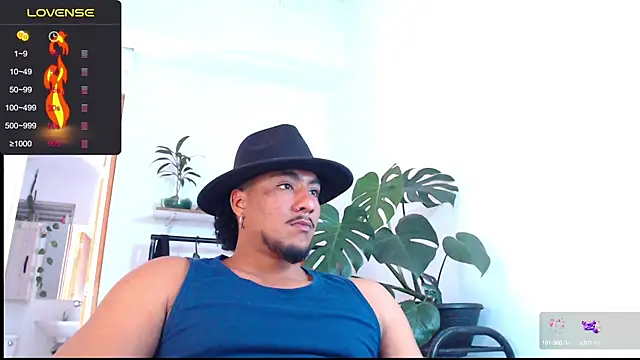 Snapshot of yosoy_enzo2020 chatting on 21, 1, 2025 yosoy enzo2020 online show from 21, 1, 2025