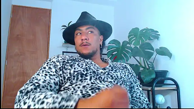 Snapshot of yosoy_enzo2020 chatting on 30, 1, 2025 yosoy enzo2020 online show from 30, 1, 2025