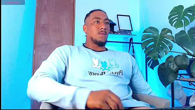 Snapshot of yosoy_enzo2020 chatting on 18, 2, 2025 yosoy enzo2020 online show from 18, 2, 2025